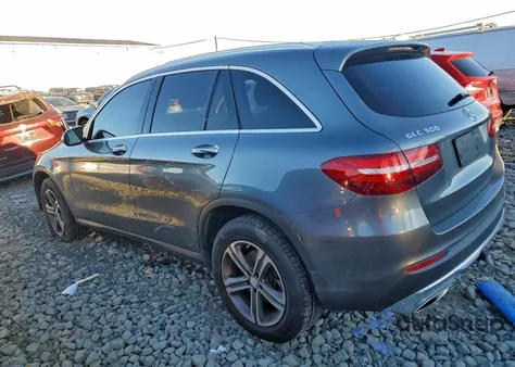 2016 Mercedes-Benz Glc 300 4Matic z USA, uszkodzony, nr VIN WDC0G4KB9GF021481